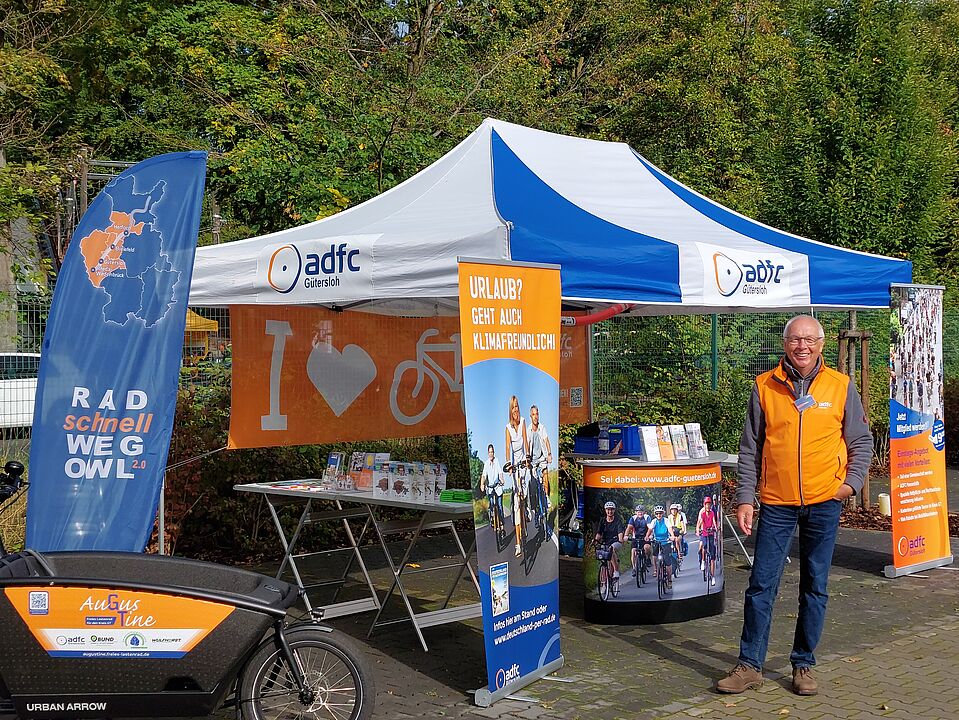 Infostand des ADFC Kreisverband Gütersloh Infostand des ADFC Kreisverband Gütersloh