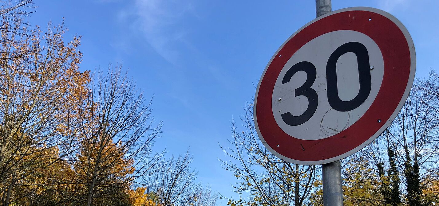 Tempo 30 Verkehrsschild Tempo 30
